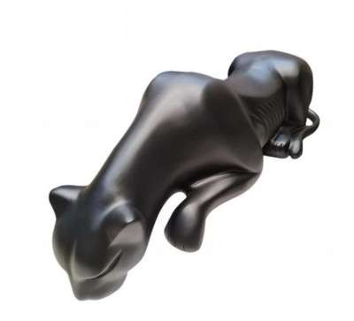 CONFIGURAÇÃO APLICADA A/EM ESCULTURA DE JAGUAR