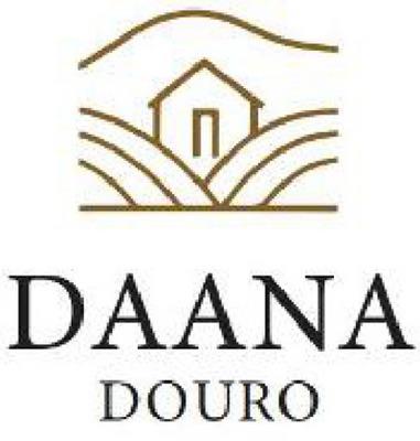 DAANA DOURO