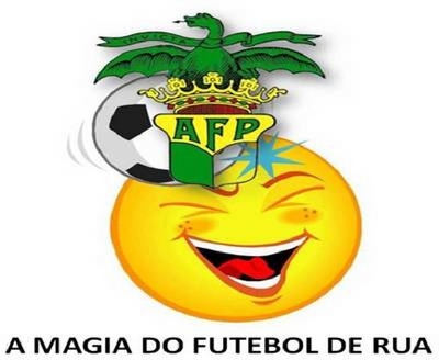 A MAGIA DO FUTEBOL DE RUA