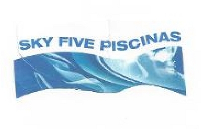 SKY FIVE PISCINAS