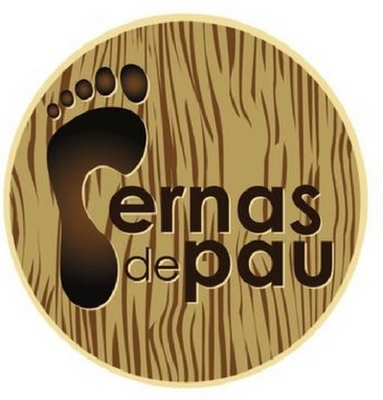 PERNAS DE PAU