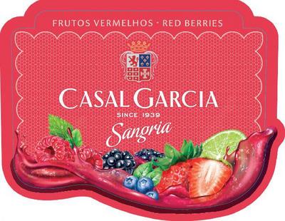 FRUTOS VERMELHOS RED BERRIES CASAL GARCIA SINCE 1939 SANGRIA